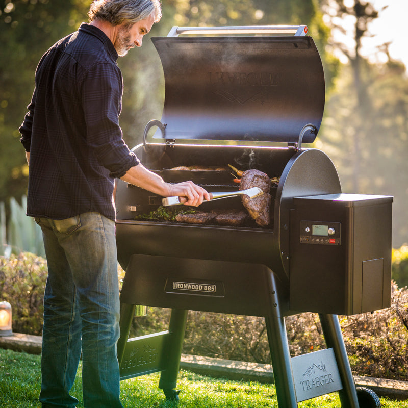 TRAEGER IRONWOOD 885